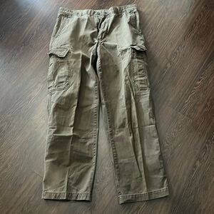 Men’s Old Navy Cargo Pants Like New